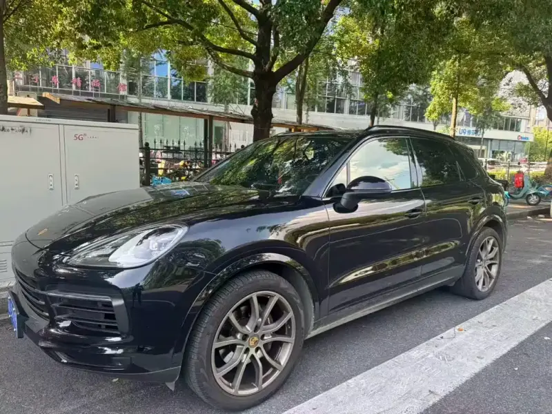 Porsche Cayenne, 2022