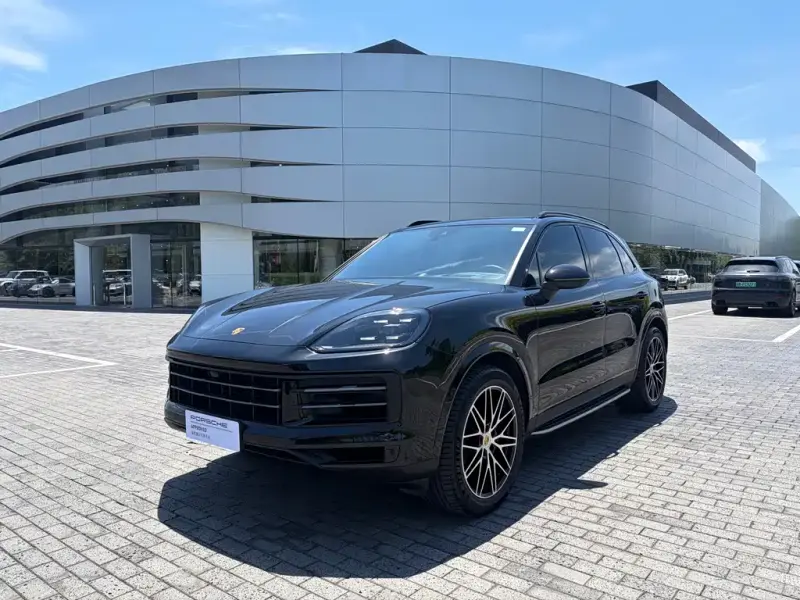 Porsche Cayenne, 2025