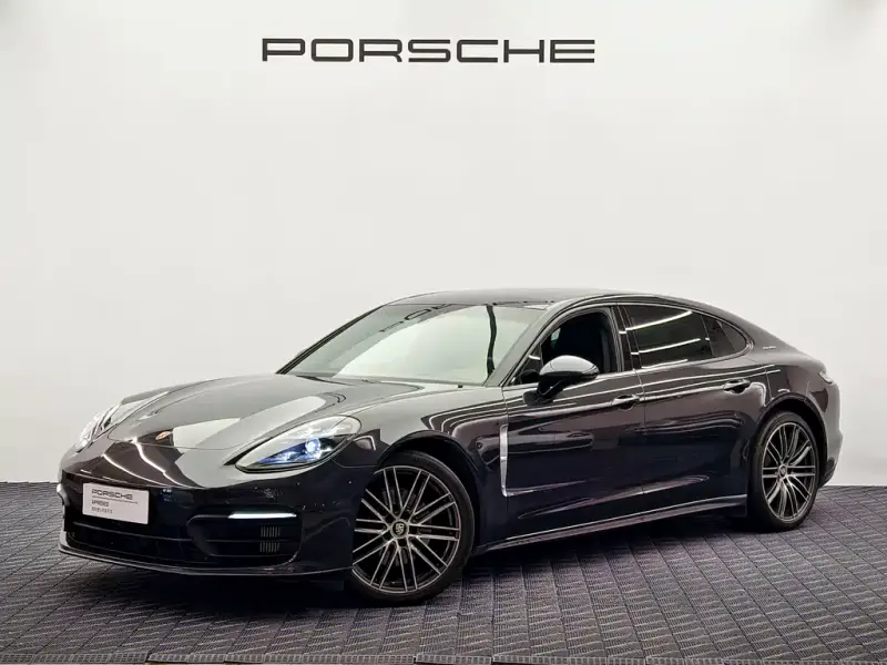 Porsche Panamera, 2023