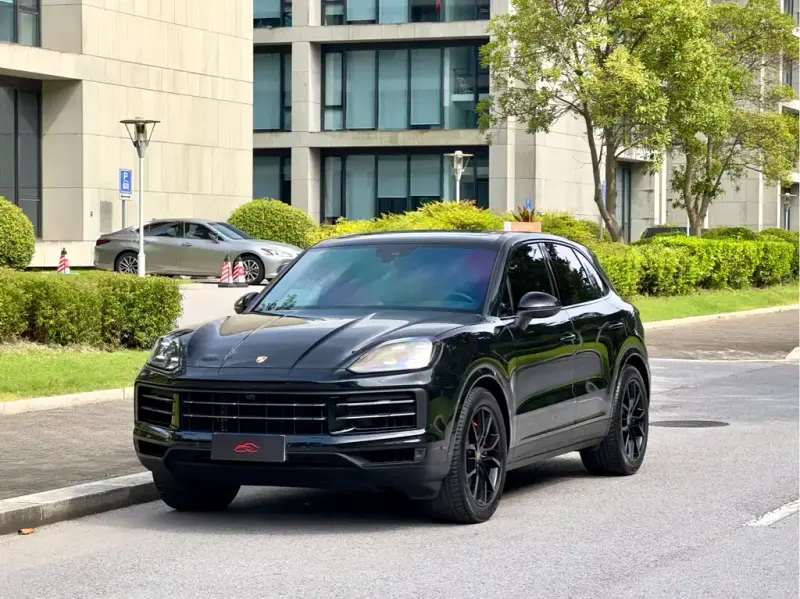 Porsche Cayenne, 2025