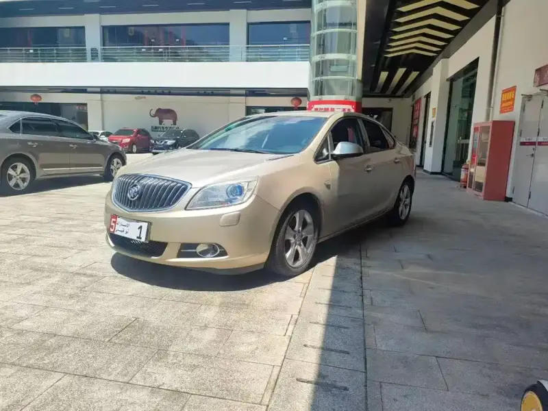 Buick Excelle, 2010