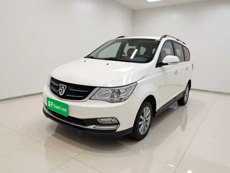 Baojun 730, 2015