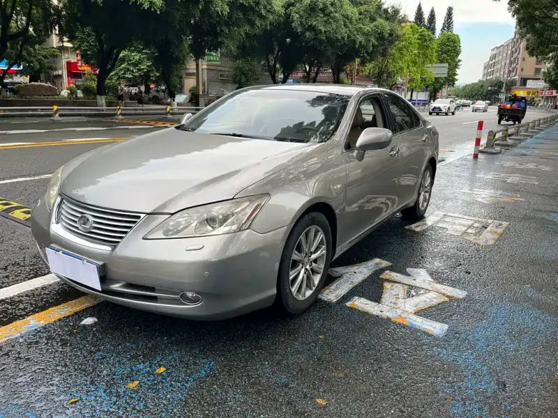 Lexus ES, 2008
