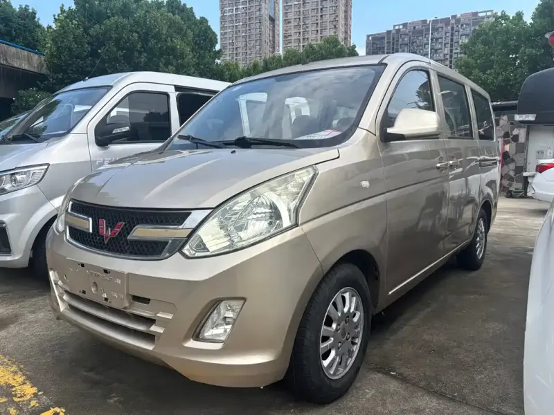 Wuling Rongguang V, 2018