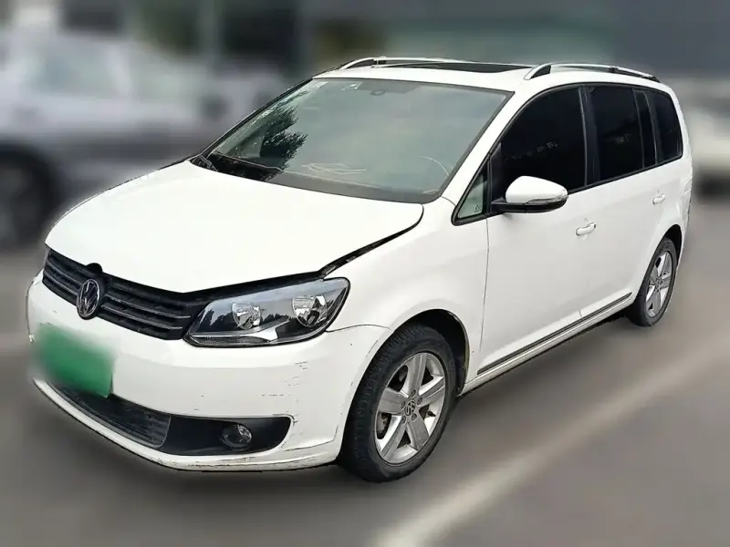 Volkswagen Touran, 2015 — фото 1