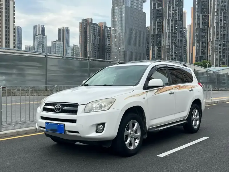Toyota RAV4, 2013