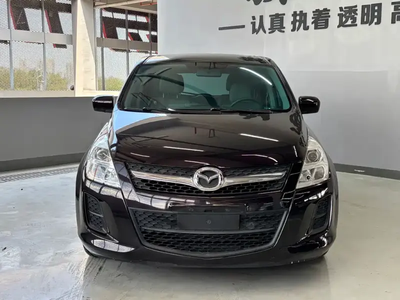 Mazda 8, 2012