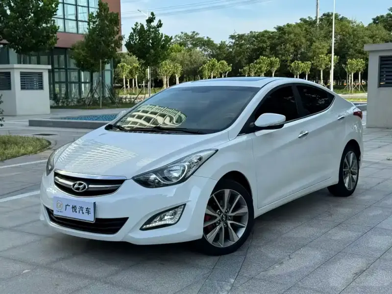 Hyundai Elantra Langdong, 2015