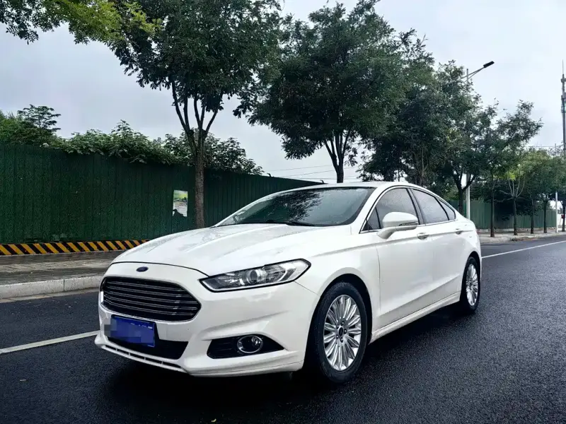 Ford Mondeo, 2015 — фото 1