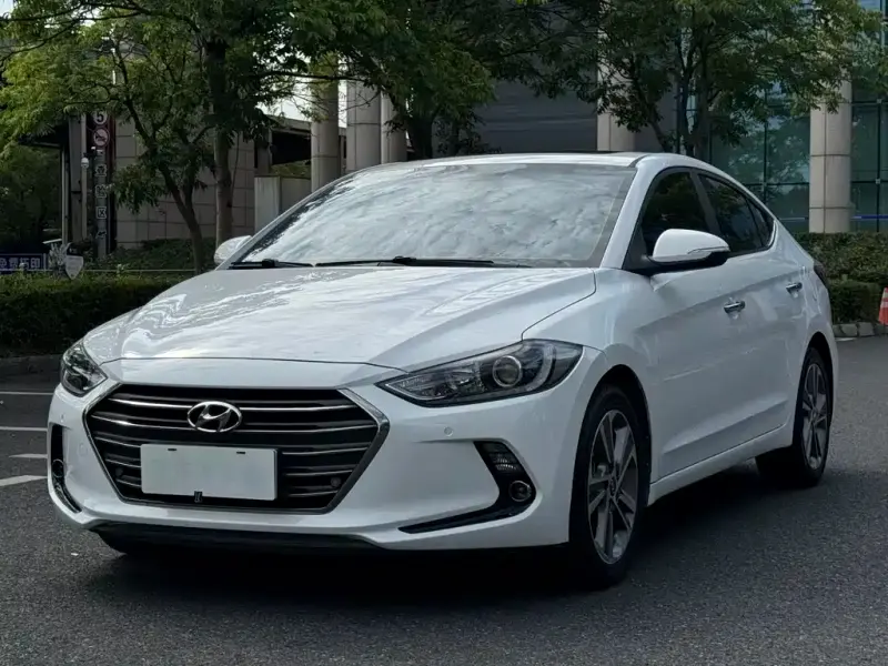 Hyundai Elantra, 2016