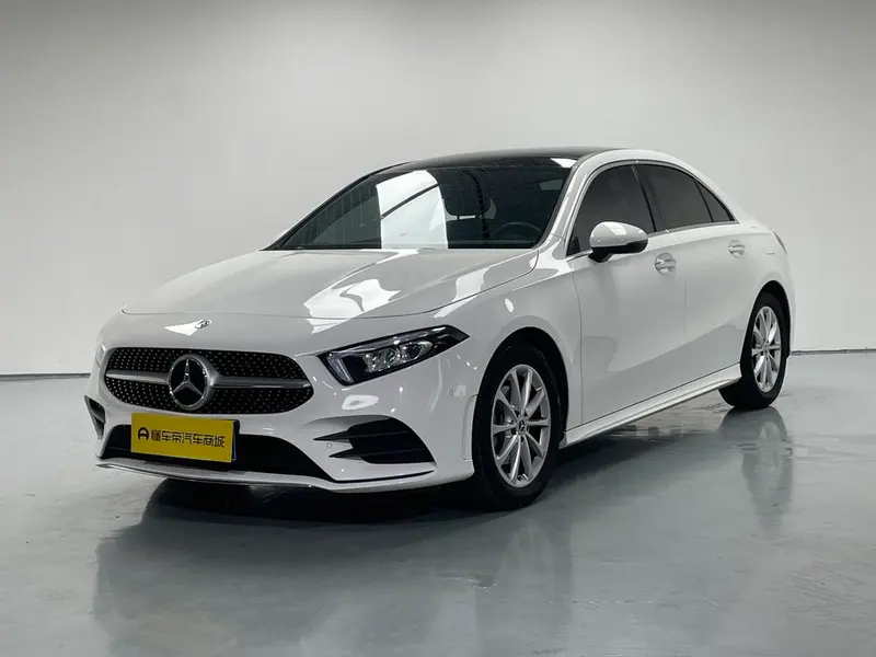Mercedes-Benz A-Class Facelift A 200 L Sport Fashion Edition, 2022 — фото 1