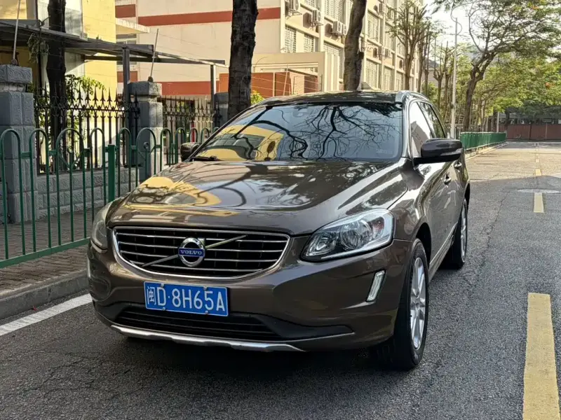 Volvo XC60, 2015