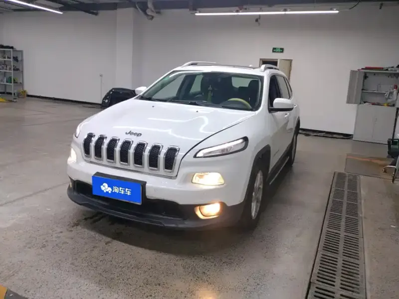 Jeep Cherokee, 2016