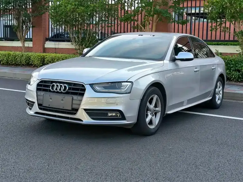 Audi A4L, 2014