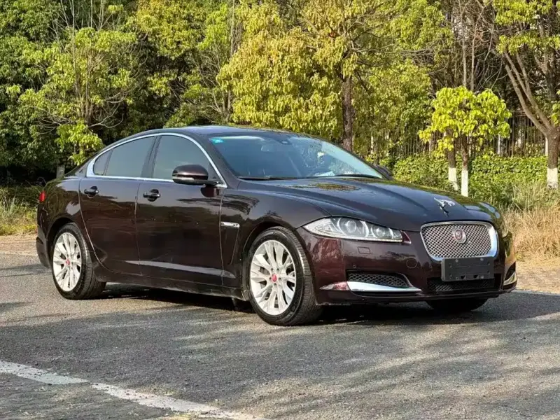 Jaguar XF, 2014