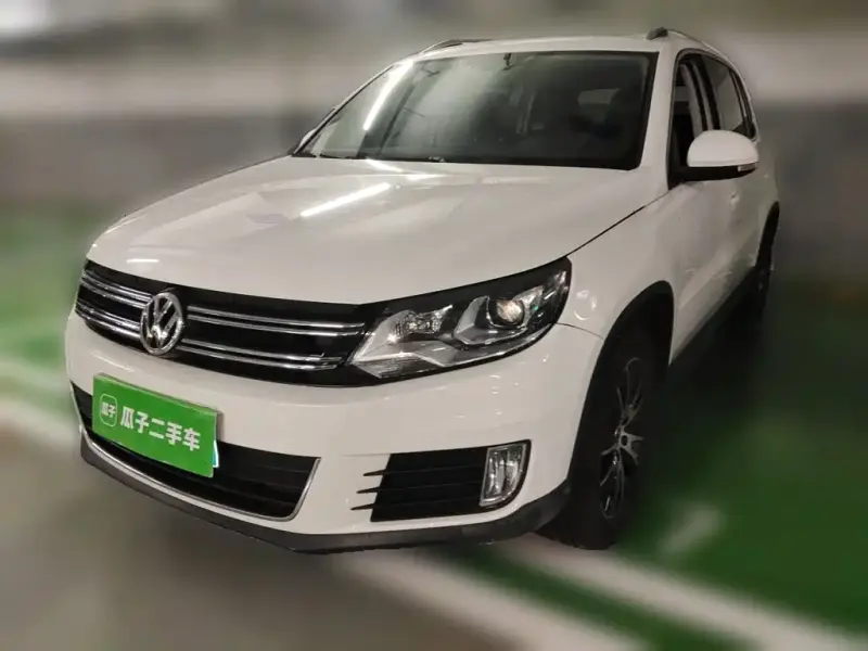 Volkswagen Tiguan, 2015