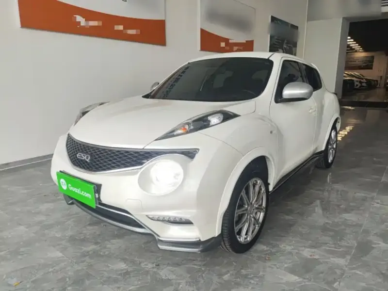 Infiniti ESQ, 2015
