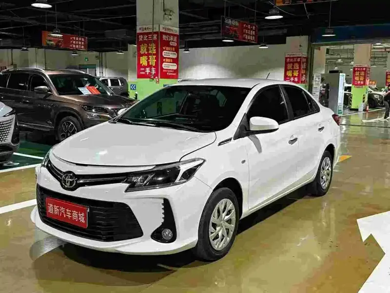 Toyota Vios, 2023 — фото 1