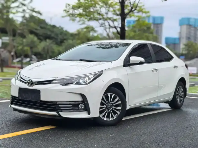 Toyota Corolla, 2019 — фото 1
