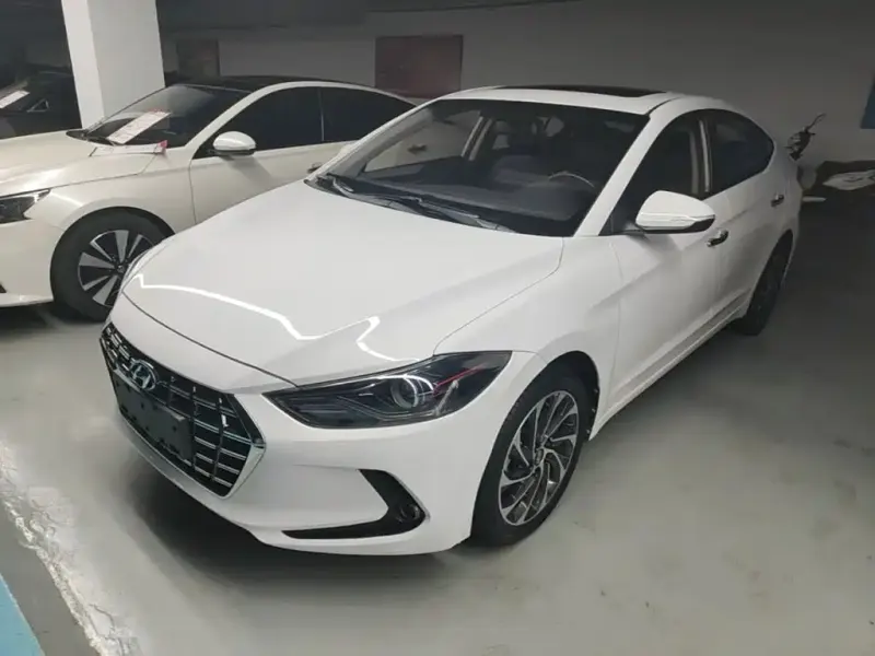 Hyundai Elantra, 2019 — фото 1