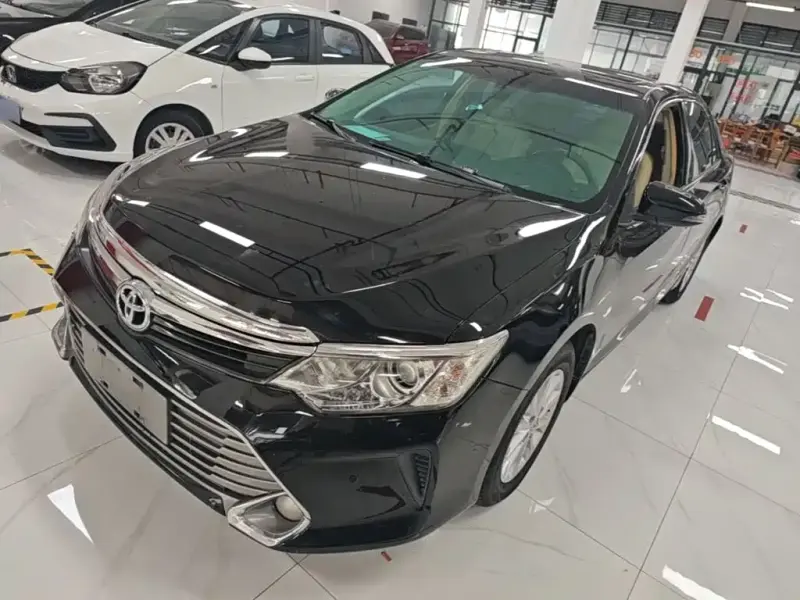 Toyota Camry, 2015