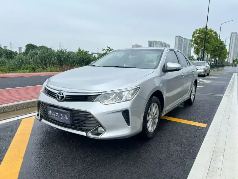 Toyota Camry, 2016