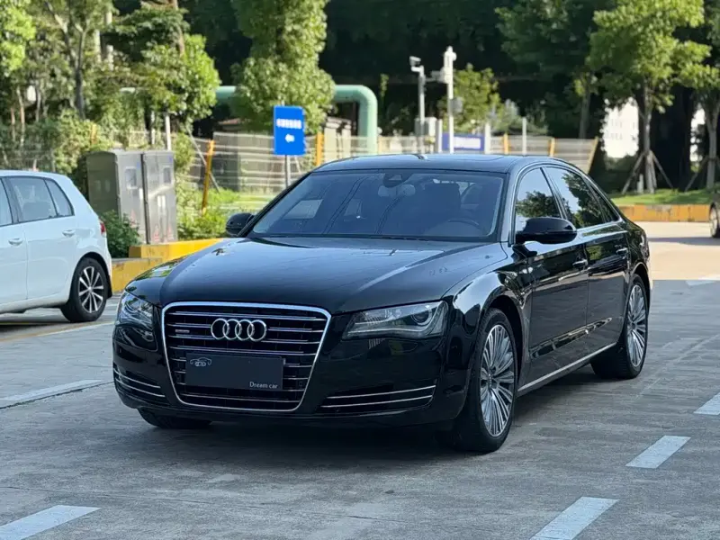 Audi A8, 2011
