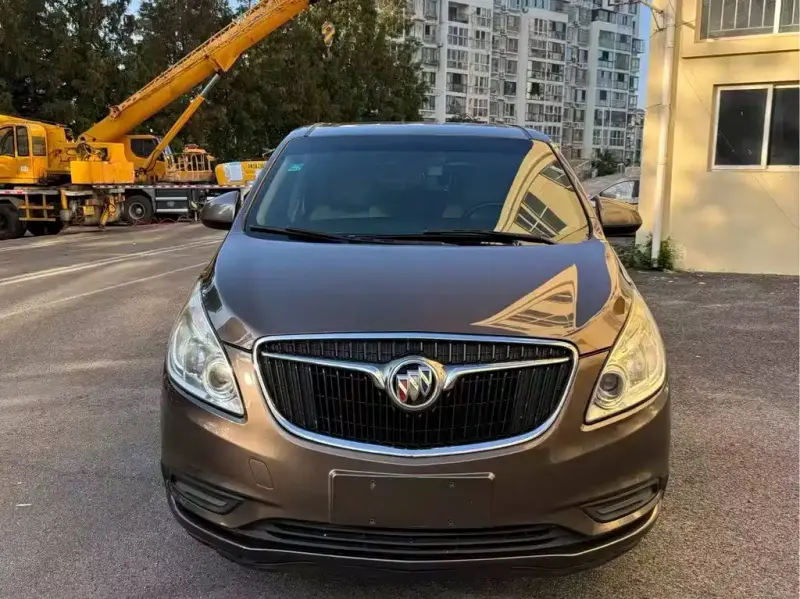Buick GL8, 2018