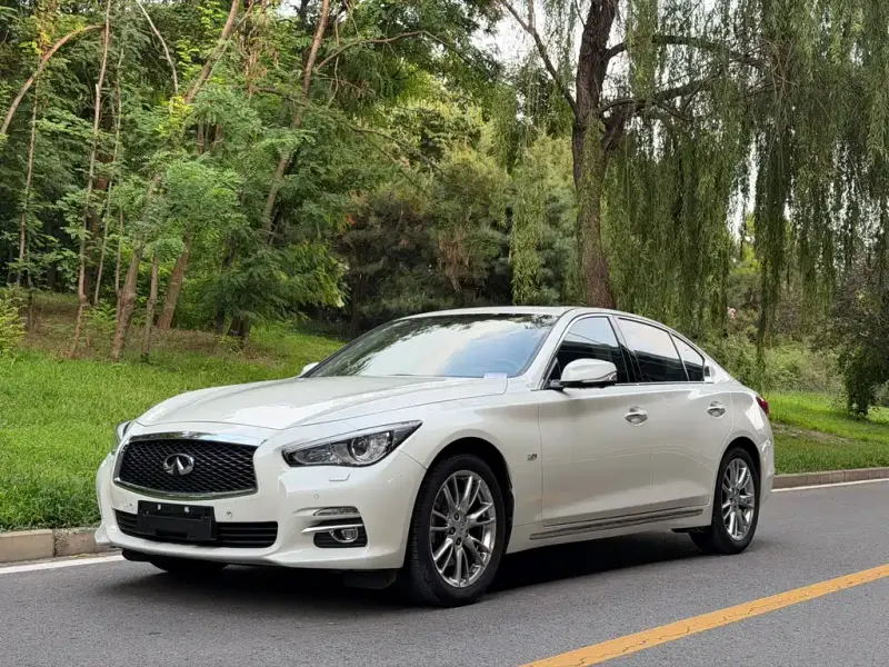 Infiniti Q50L, 2017
