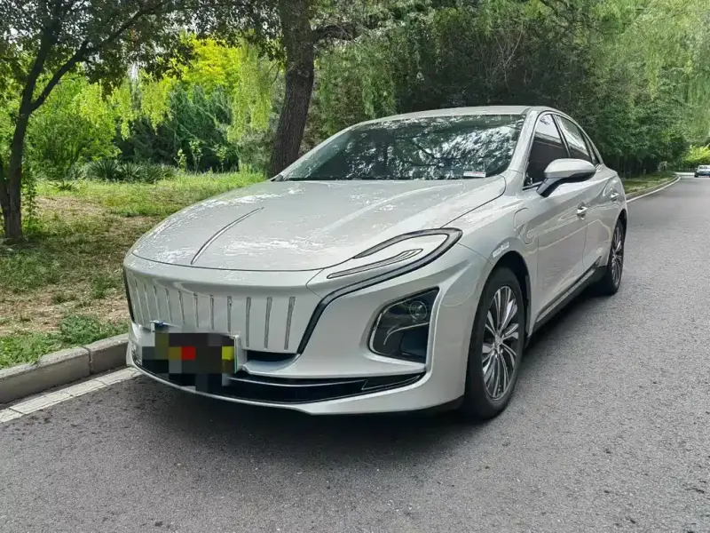 Hongqi E-QM5, 2022