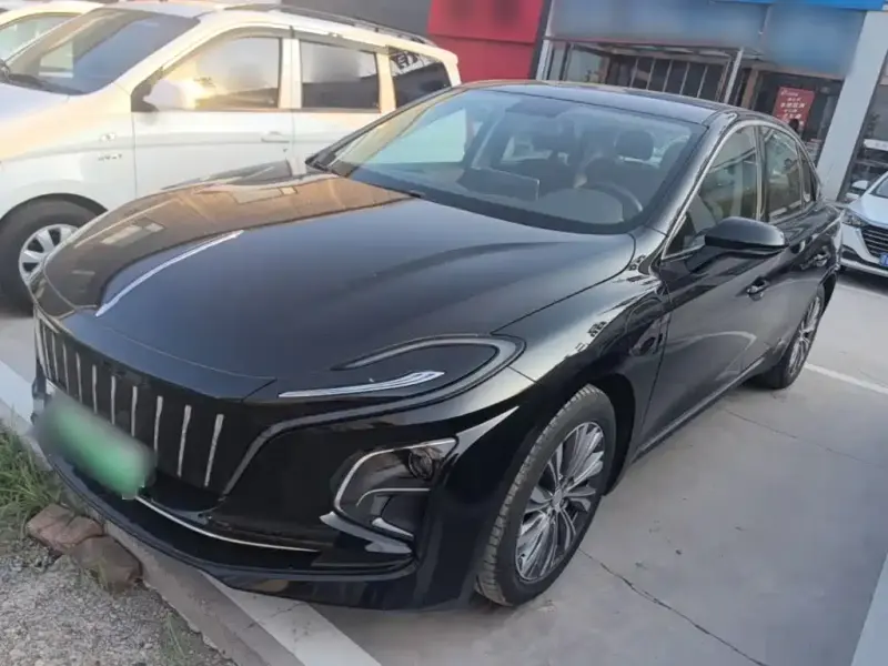 Hongqi E-QM5, 2022