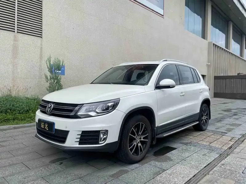 Volkswagen Tiguan, 2015