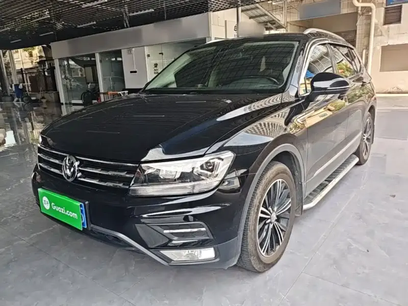 Volkswagen Tiguan L, 2019 — фото 1