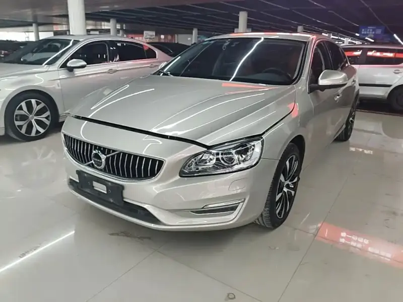 Volvo S60, 2020