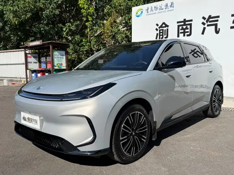 ARCFOX T1, 2025