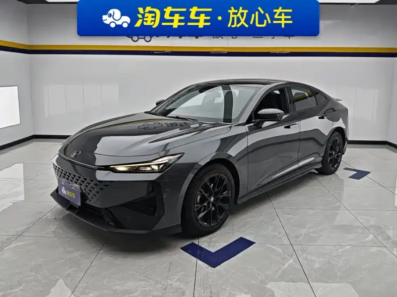 Changan UNI-V, 2025
