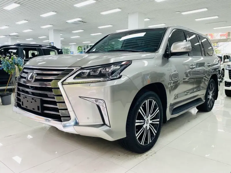 Lexus LX, 2018