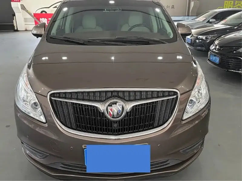 Buick GL8, 2017