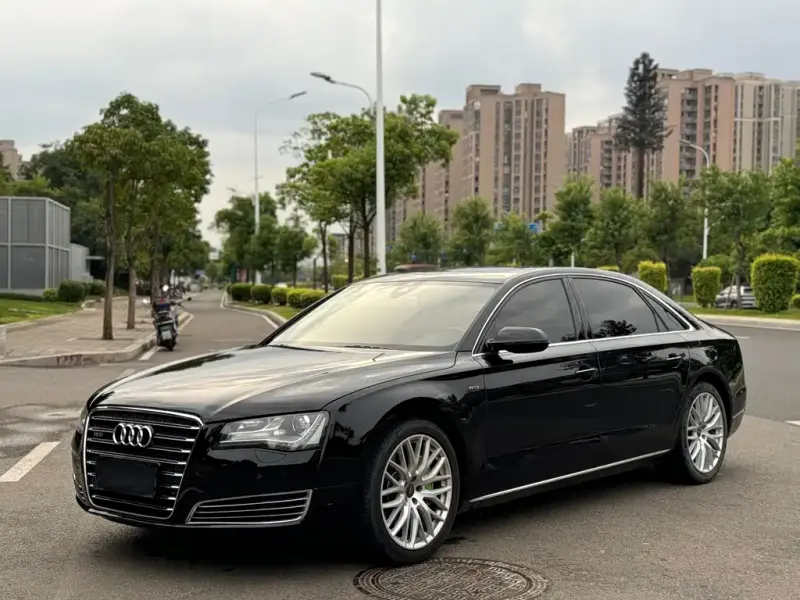 Audi A8, 2014