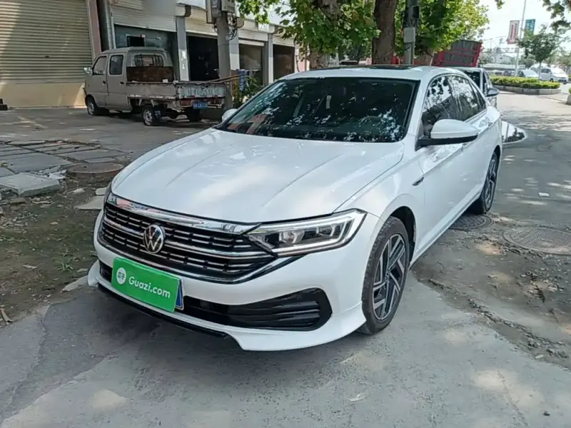Volkswagen Sagitar, 2022