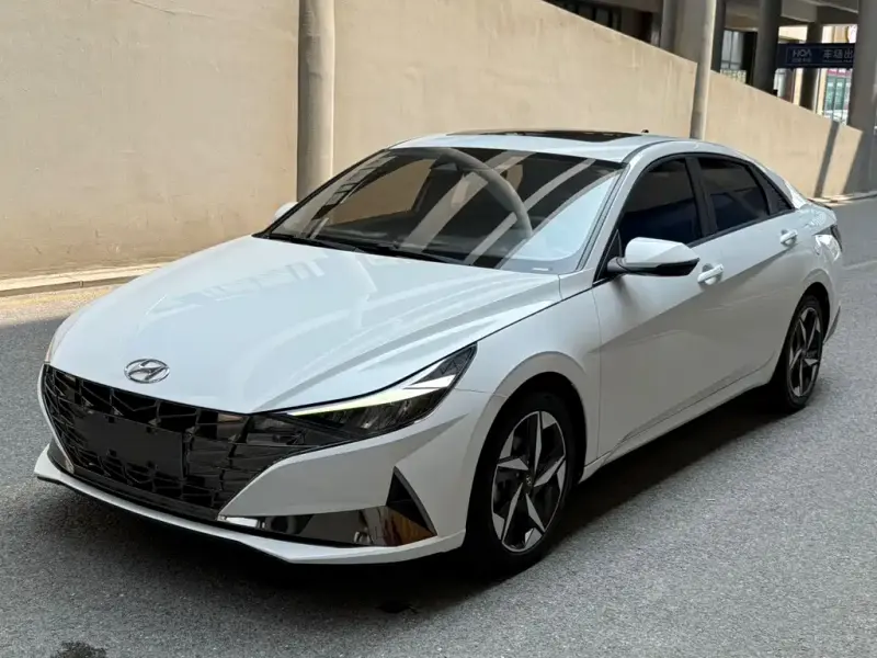 Hyundai Elantra, 2021