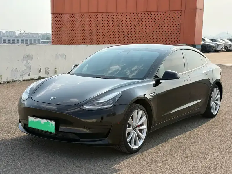 Tesla Model 3, 2020