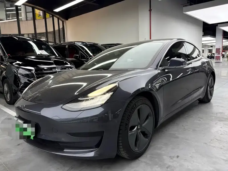 Tesla Model 3, 2020