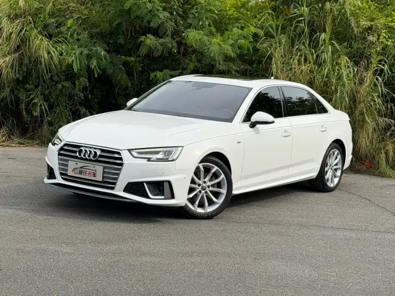 Audi A4L, 2018