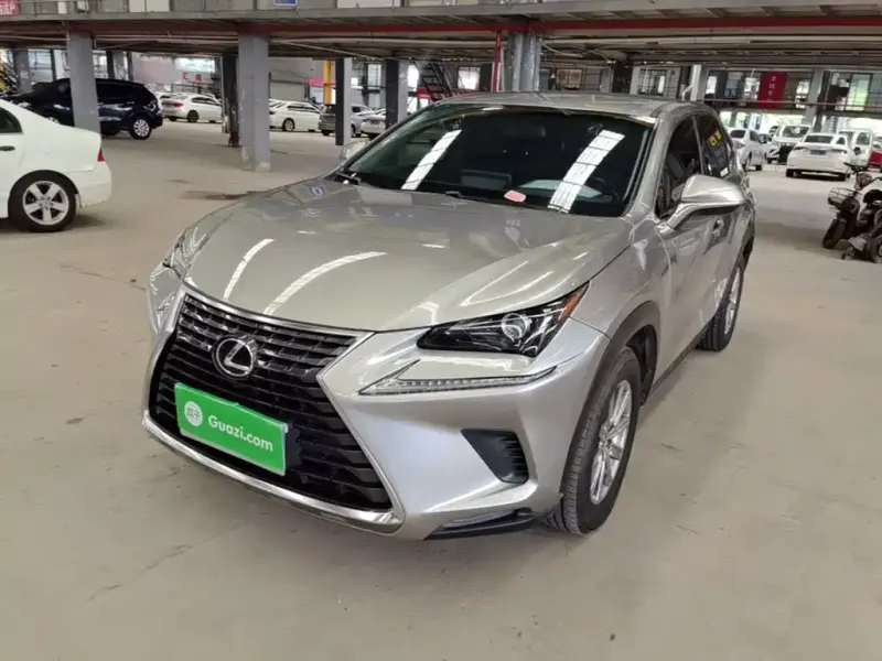 Lexus NX, 2017