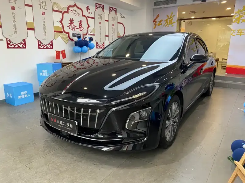 Hongqi E-QM5, 2025