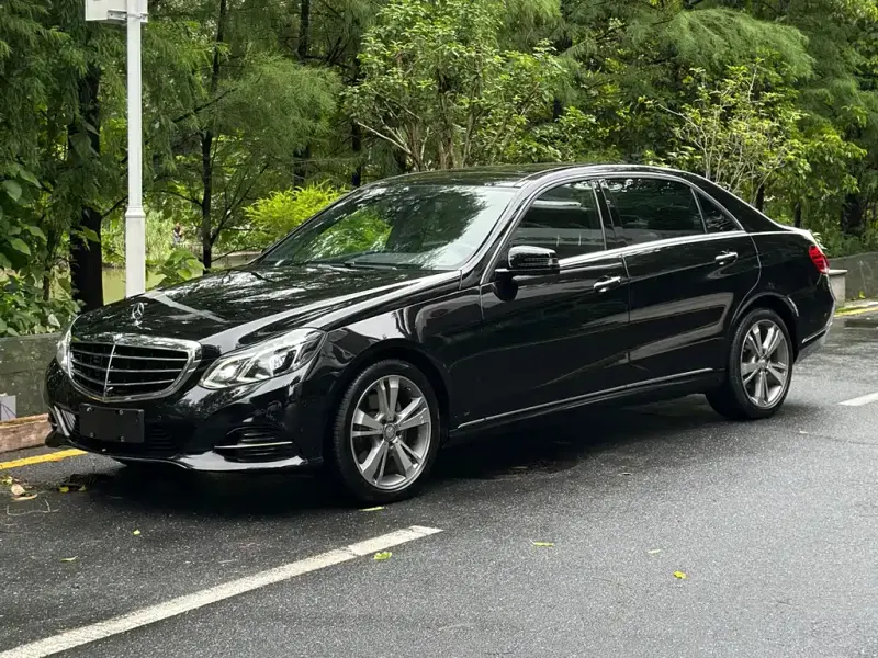 Mercedes-Benz E-Class, 2015 — фото 1