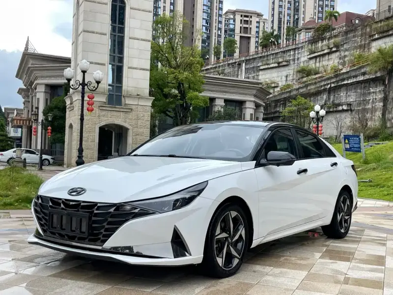 Hyundai Elantra, 2023