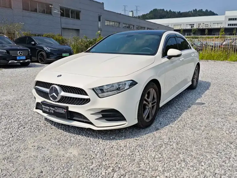 Mercedes-Benz A-Class, 2020 — фото 1