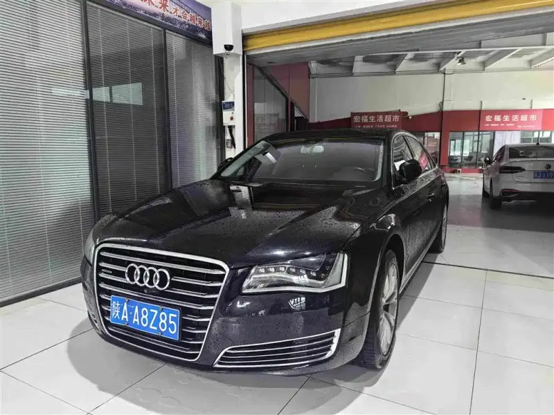 Audi A8, 2014